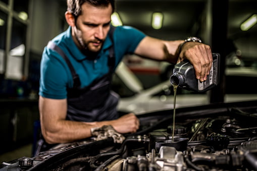 The Ultimate Guide to Getting an Oil Change